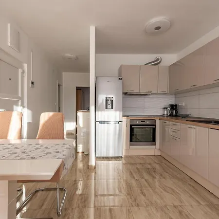 2 Bedroom Stunning In Zadar
