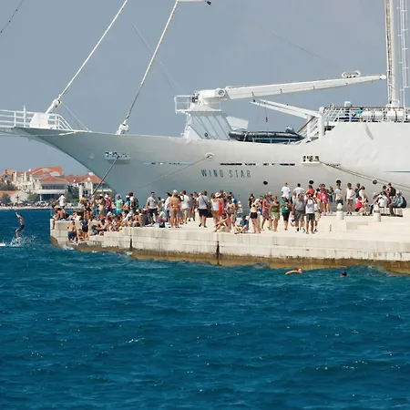 2 Bedroom Stunning In Zadar